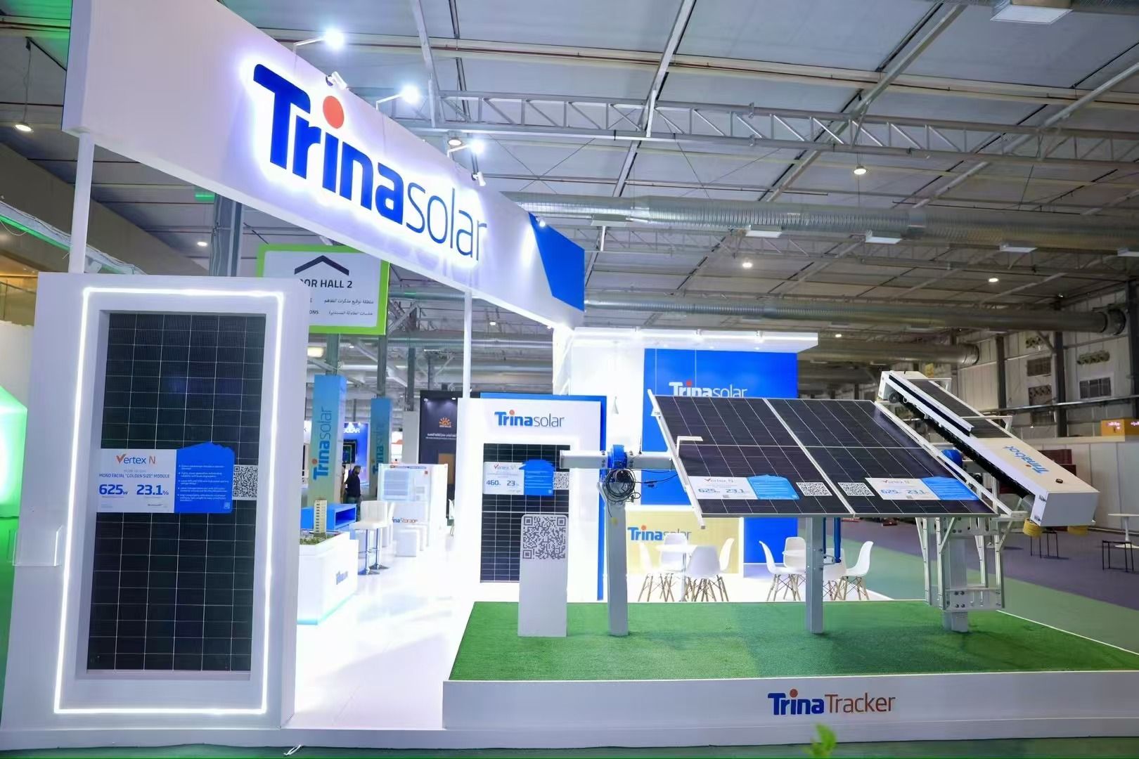 Trinabot Showcases Intelligent Solar Cleaning Solutions at Solar & Storage Live KSA 2024"